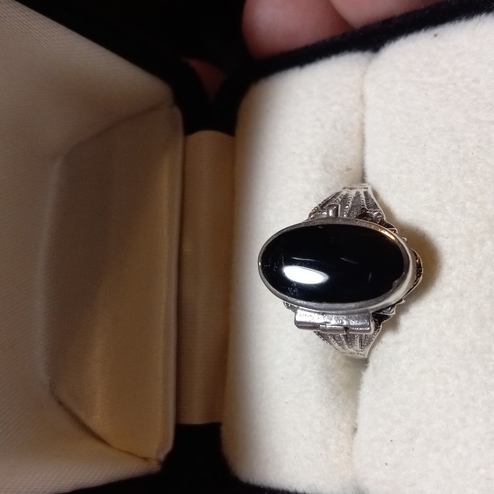 Vintage Onyx Poison ring
